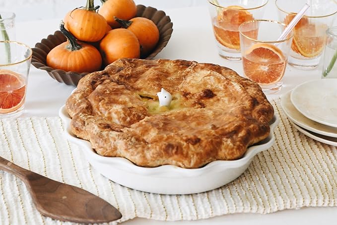 Le Creuset Stoneware 9" Heritage Pie Dish, Oyster