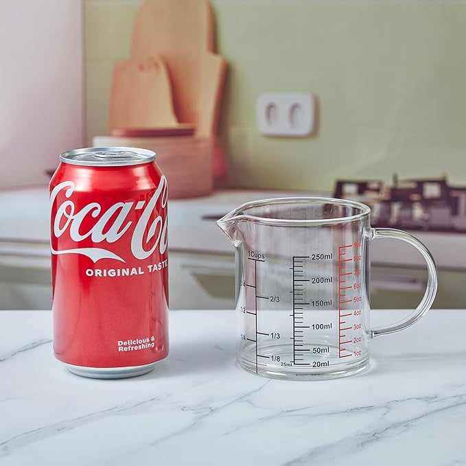 Glass Measuring Cup-[Insulated handle | V-Shaped Spout]-Made of High Borosilicate Glass Measuring Cup for Kitchen or Restaurant, Easy to Read, 250 ML (8 Oz, 1 Cup)
