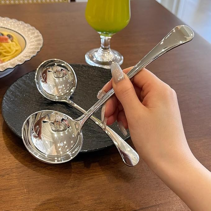 Small Ladle, Gravy Ladle, 7.9 Inch Sauce Ladles, 18/10 Stainless Steel Small Gravy Soup Spoon for Spooning Gravies or Sauces, Set of 2(Silver）