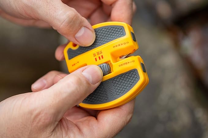 Smith’s 50917 Adjustable 2-Step Knife Sharpener – Yellow - Preset Coarse & Fine Slots - Outdoor Handheld Knife Sharpener - Fishing, Hunting, Fillet, Pocket Knives - Portable Compact Keychain Tool