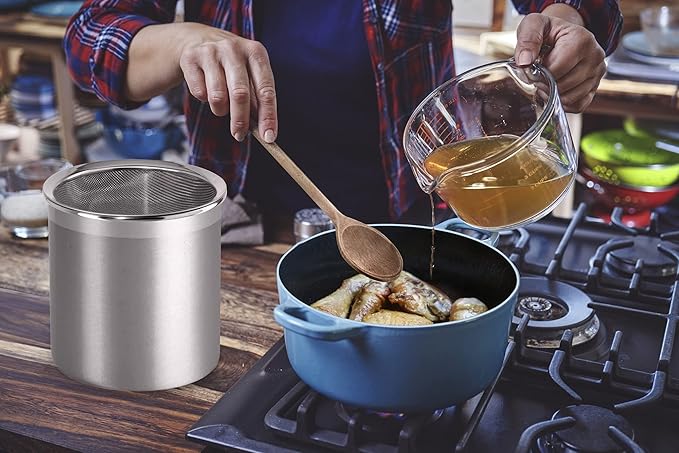 Oggi Stainless Steel Jumbo Grease Container with Removable Strainer and Snug Lid. Perfect container for fryer oil, bacon drippings, lard and ghee oil. Large capacity can - 1 Gall / 4 Qt / 3.75 Lt