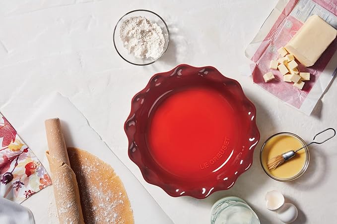 Le Creuset Stoneware Set of 2 9" Heritage Fluted Pie and 9" Fluted Loaf Dish, Cerise