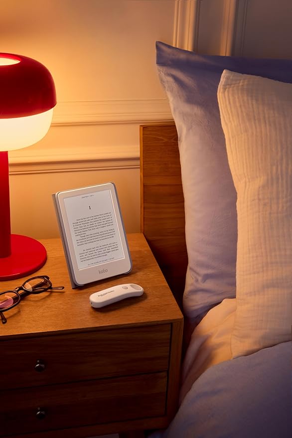 Kobo Remote | Page Turner | Compatible with Kobo eReaders | Hands Free Reading | Ergonomic | Bluetooth® Connection | (Black)