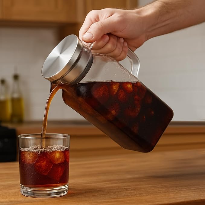 40.5 oz Square Glass Pitcher with Lid and Spout, Lightweight Water Pitchers for Hot/Cold Drink, Heat Resistant, Borosilicate Jugs, Glass Carafe with Handle,Ideal for Fridge Storage(1Pack)