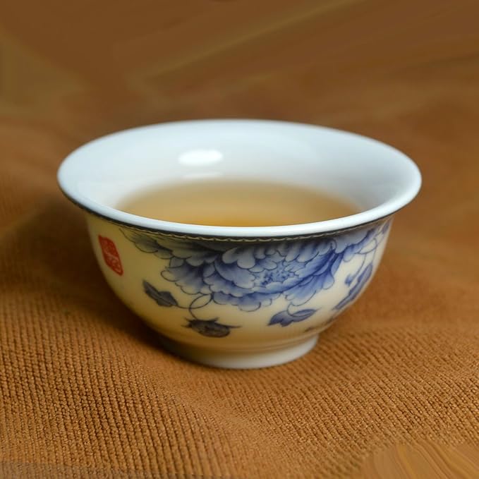 Liang baobao Chinese Traditional Tea Tasting Cup Set of 4, 2oz White Porcelain Mini Cups for Gongfu Tea Ceremony (Peony)