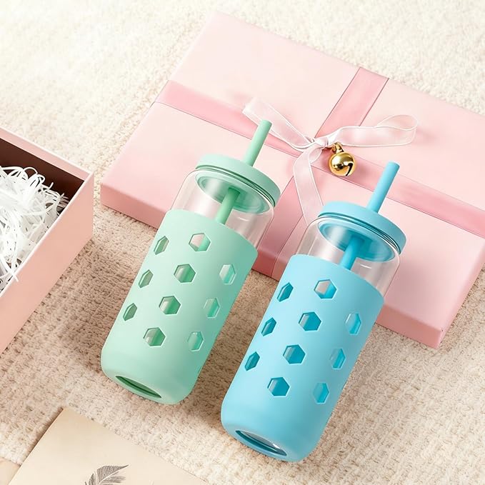 Glass Cups with Lids and Straws (4 Pcs), 20oz Drinking Glasses Set with Silicone Sleeves for Coffee Bar Accessories Iced Coffee Cups with Lids, Glass Tumbler Reusable for Gifts