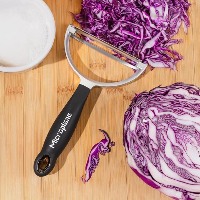 Microplane XL Professional Y-Peeler – Extra Wide Stainless Steel Blade Ideal for Potatoes Squash Pumpkin Zucchini and more, Soft-Touch Handle, Dishwasher Safe, Multi-Use Peeler for Vegetables, Fruits