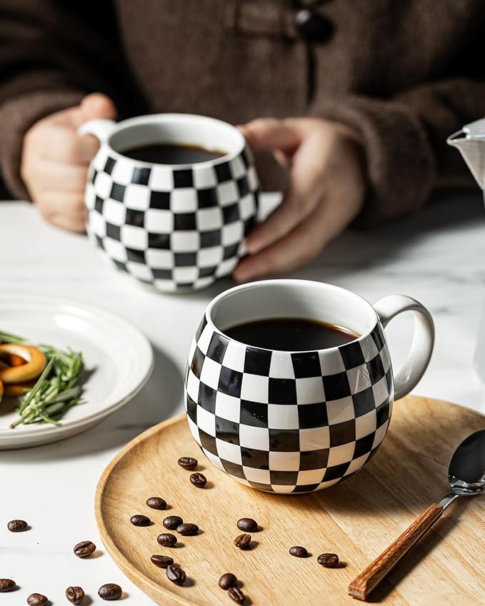 LAUCHUH Coffee Mug Set of 6, 18 oz Large Porcelain Coffee Mugs Checkered Coffee Cups with Handle Cappuccino Cups for Mother's Day, Tea, Cocoa, Milk, Latte, Mocha, Black and White