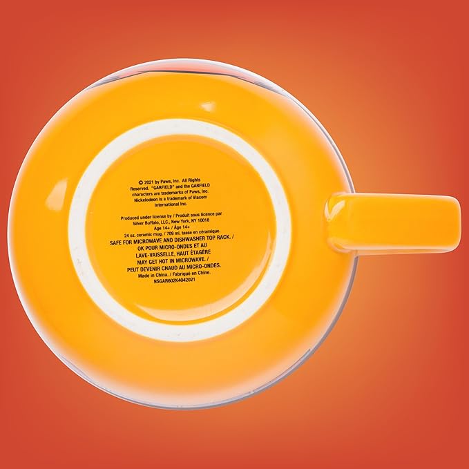 Silver Buffalo Garfield Never Trust a Smiling Cat Featuring Odie, Arlene, Nermal, and Pooky Ceramic Soup Mug with Vented Plastic Lid, 24 Ounces