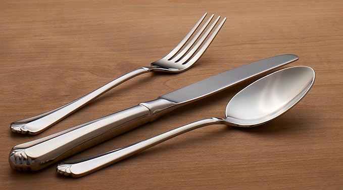 Oneida Silverware Set, Juilliard 20-Piece Fine Flatware Set, Service For 4, 18/10 Stainless Steel, Dishwasher Safe, Knives Spoons And Forks Sets, Home And Kitchen Utensils (Silver, 20 Piece)