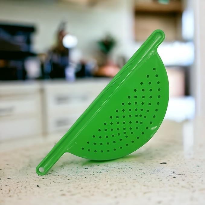Handy Housewares Handheld Plastic Pot Drainer, Noodle & Pasta Strainer with Handle - Fits up to 9" Pots - Green (3 Pack)