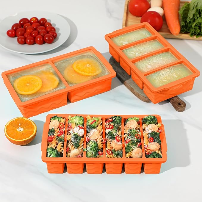 Doasuwish 3-Pack Silicone Freezer Trays with Lid,2 Large 2-Cup(500ml)&4 Medium 1-Cup(125ml)&6 Small 1/2-Cup(75ml) Soup Freezer Container Molds,Ice Cube Tray For Meal Prep&Freezing Soup,Stews,Sauces