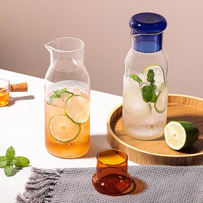 hjn Glass Pitcher Water Carafe with Cup Lid, Fridge Water Jug Cold or Hot Beverages, Iced Tea, Milk, Juice 830ml/28oz & clear cup lid (Glass Pitcher-Green cup lid)