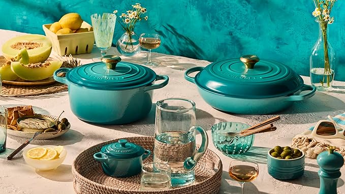 Le Creuset Enameled Cast Iron Signature Round Dutch Oven, 4.5 qt., Riviera
