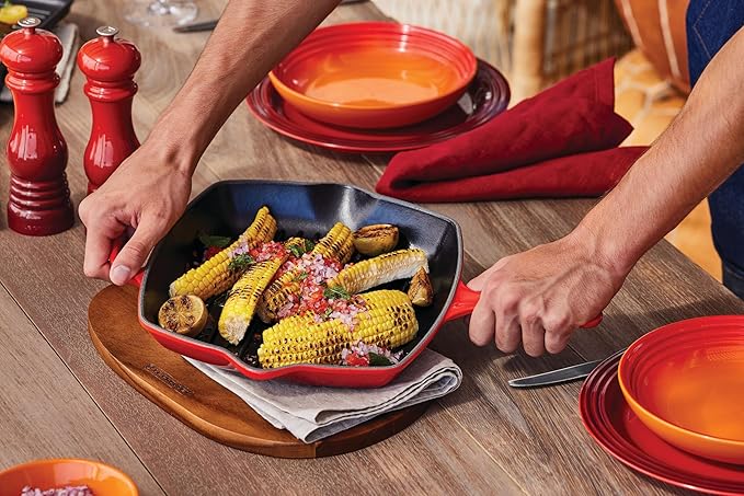 Le Creuset Enameled Cast Iron Signature Square Skillet Grill, 10.25", Flame