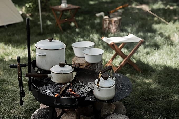 Barebones Enamel Stock Pot - Durable Enamel-Coated Steel Pot for Even Heating and Outdoor Cooking Of Soups, Stews and Chili (Eggshell)