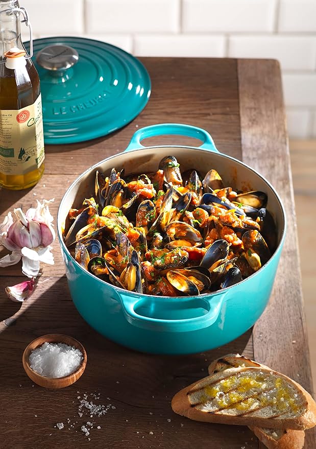 Le Creuset Enameled Cast Iron Signature Oval Dutch Oven, 5 qt, Caribbean