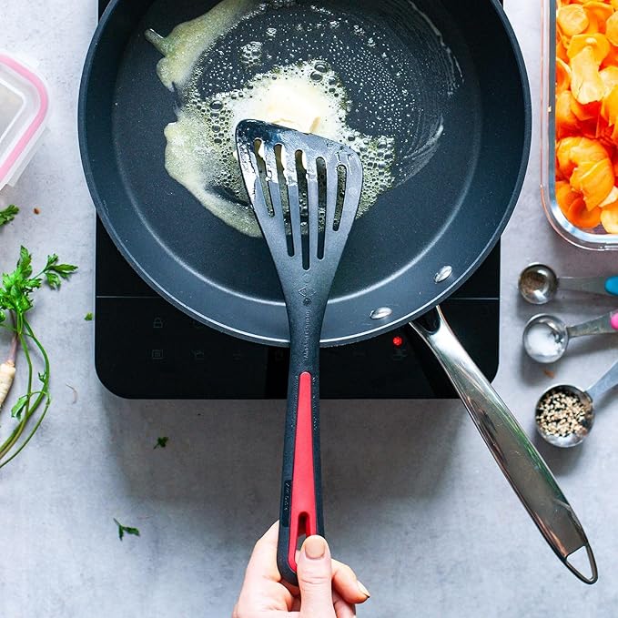 Westmark Thermoplastic Spatula – Heat Resistant Silicone 11.8-inch Spatula for Nonstick Cookware, German Food-Grade Silicone Utensil for Kitchen Use, BPA Free, 30 cm, Red/Black