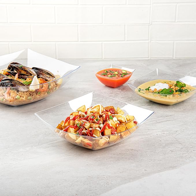 Restaurantware Moderna 64 Ounce Fancy Plastic Bowls 10 Square Disposable Salad Bowls - Durable Heavy-duty Clear Plastic Bowls For Warm And Cold Foods