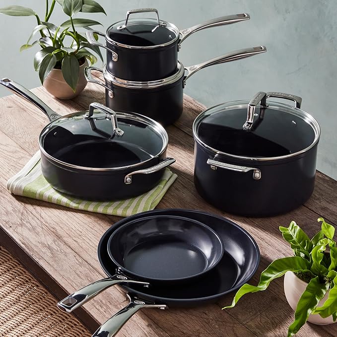 Le Creuset Essential Non-Stick Ceramic Shallow Frying Pan, 8"