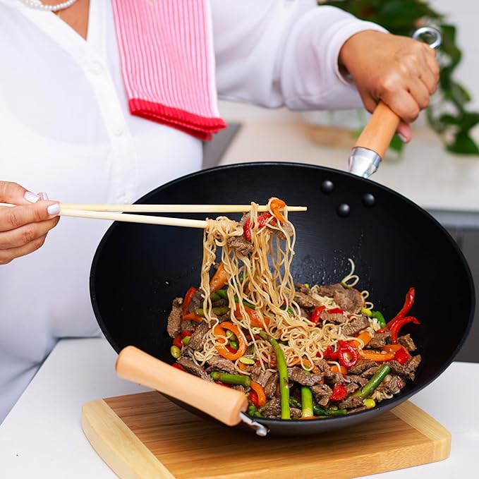 JOYCE CHEN Professional Series 14-Inch Cast Iron Wok with Maple Handle
