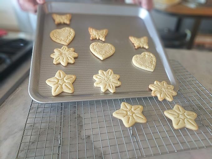 USA Pan Bakeware Easy Slide Non Stick Cookie Sheet Pan, Medium