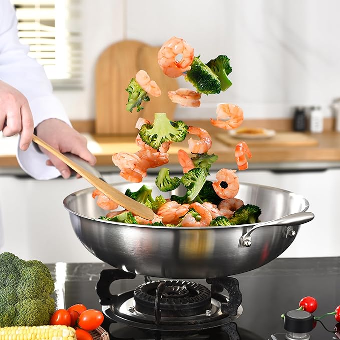 LOLYKITCH 14.5 Inch Stir-Frying Wok Pan with Steel Lid, Tri-Ply Stainless Steel Induction Cooking Wok Pan,Dishwasher and Oven Safe,Heavy Duty and Detachable Handle.