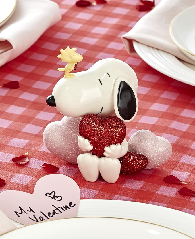 Lenox 846712 Snoopys Love Figurine by Lenox
