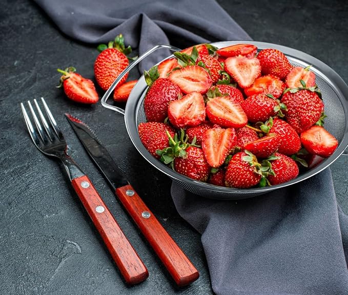 8" Large Fine Mesh Strainer with thermo plastic rubber handle - Sieve Fine Mesh Stainless Steel - Ideal to Strain Pasta, Quinoa and Rice.