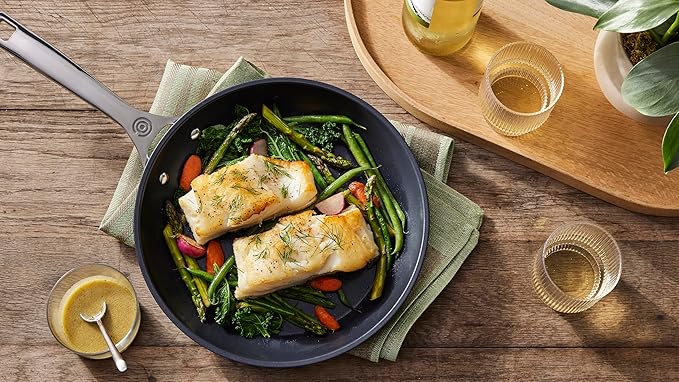 Le Creuset Essential Non-Stick Ceramic Shallow Frying Pan, 8"