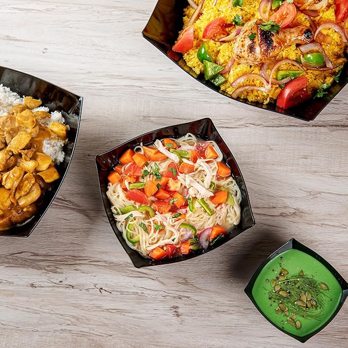 Restaurantware Moderna 32 Ounce Fancy Plastic Bowls 10 Square Disposable Salad Bowls - Durable Heavy-duty Black Plastic Bowls For Warm And Cold Foods
