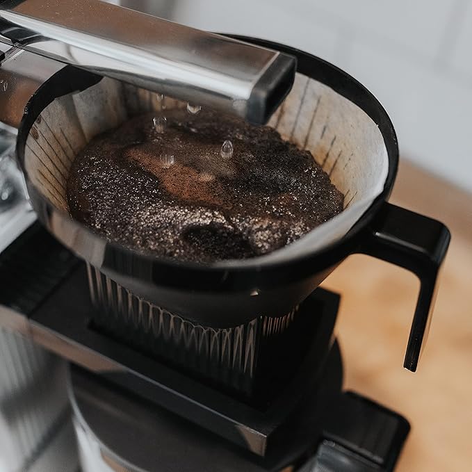 Moccamaster 53948 KBGV Select 10-Cup Coffee Maker, Matte Black, 40 ounce, 1.25l