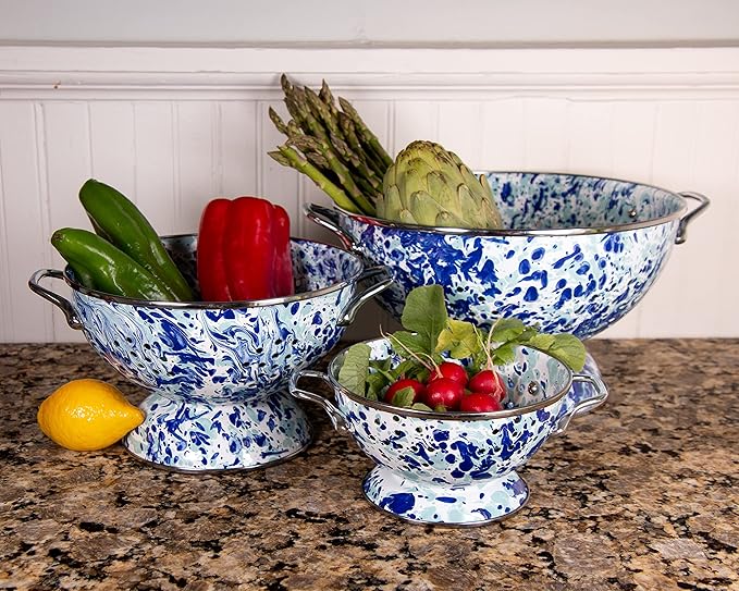 Golden Rabbit Enamelware Medium Colander, 3 quart, Ocean