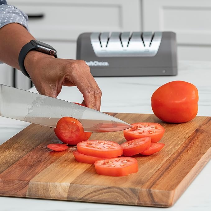 Chef'sChoice Electric Knife Sharpeners with Rechargeable Battery for 20-Degree Straight and Serrated Knives using 100-Percent Diamond Abrasives, 3-Stage, Gray