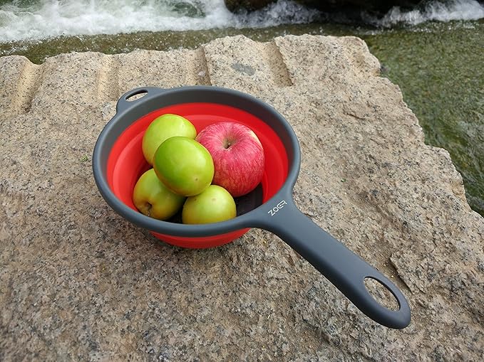 ZOER Kitchen Foldable Pasta Strainers,Collapsible Colanders with Handles,Space-Saver Folding Silicone Strainers Colander,Capacity of 2 quart (Red and Red)